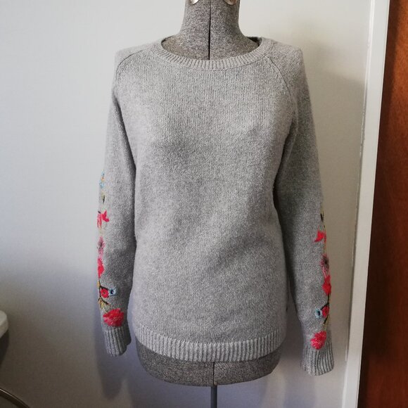 Garcia Jeans Cotton Blend Sweater with Embroidered Flowers - Picture 1 of 8
